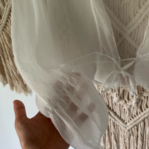 Sheer Long sleeve - Picture 4 of 4